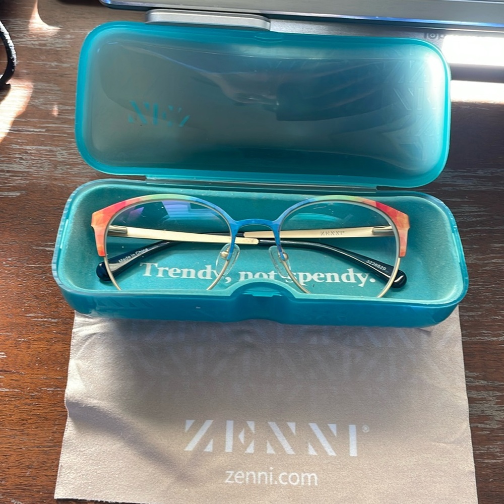 Zenni round rainbow stainless steel full rim 3236829 eyeglasses.